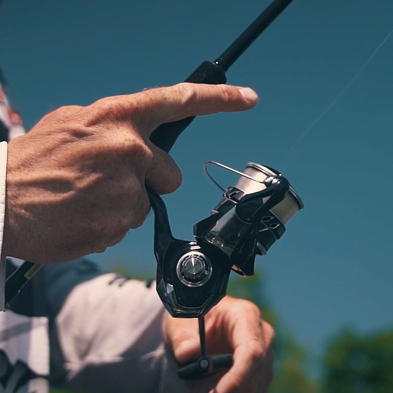DAIWA-Moulinet de pêche Spinni - Abu Garcia Reel Revo avis et prix